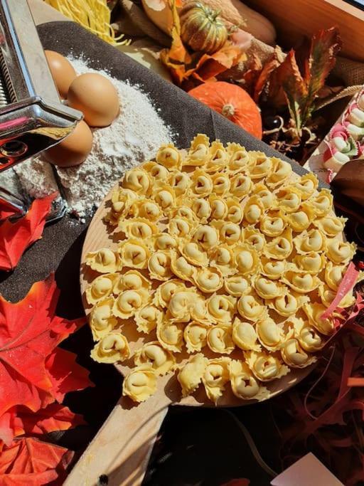 Una Rosa Sul Mincio Valeggio sul Mincio Exteriör bild